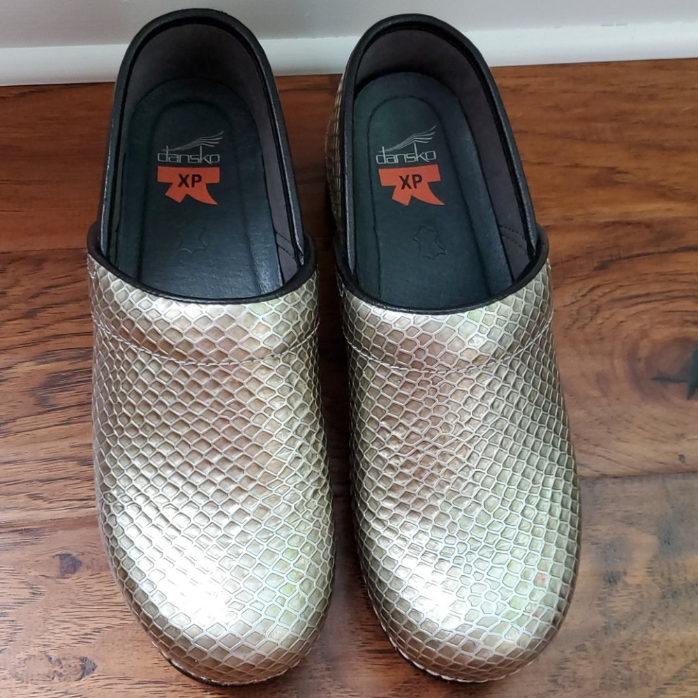 DANSKO XP Gold Snake Print Clog size EURO 39 / US 8.5-9